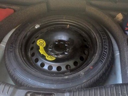 Высвобождаемое движимое военное имущество (автомобиль)