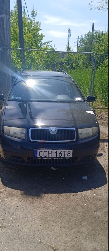 Транспортное средство VOLKSWAGEN TOURAN, 2005 года выпуска, г/н в Украине СВ5884ЕМ, (свидетельство о регистрации т/с в Украине СТМ № 208002).