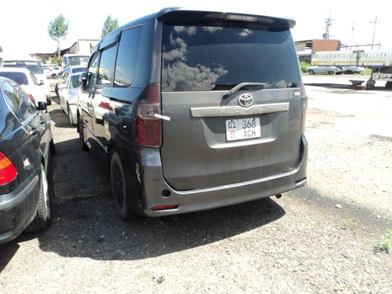 Транспортное средство марки  «TOYOTA NOAH», 2007 г.в., номер кузова «ZRR75-0013494», регистрационный номерной знак 01KG368ACH.