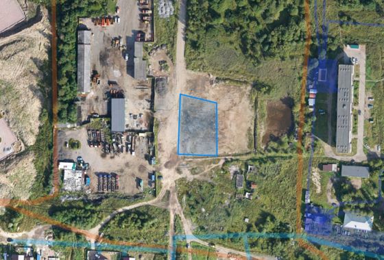 Земельный участок с кадастровым номером 47:05:0104006:527, местоположение: Российская Федерация, Ленинградская область, Подпорожский муниципальный район, Подпорожское городское поселение, г. Подпорожье, ул. Красноармейская, б/н