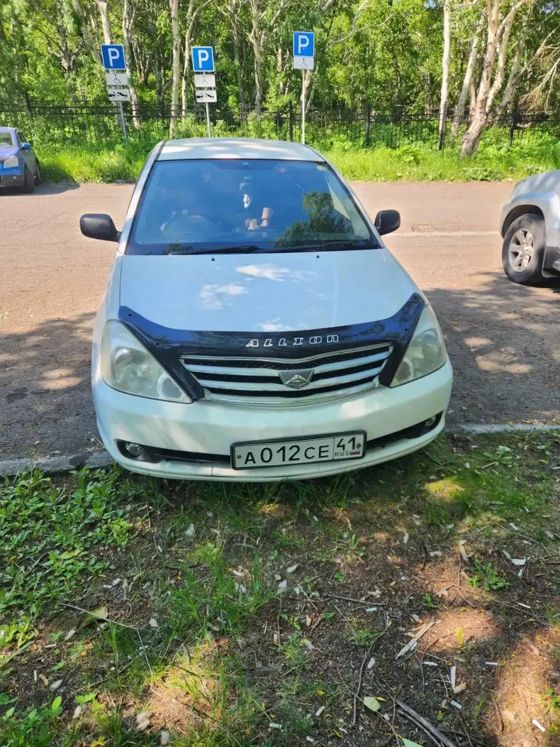 Автомобиль Toyota Allion, 2005 года выпуска, цвет - белый, государственный номер А012СЕ41, номер кузова ZZT2450029164, модель двигателя 1ZZ, номер двигателя 2260248, мощность двигателя - 125 л.с, объем двигателя - 1794 куб. см.