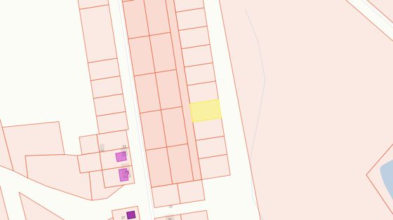 Земельный участок из земель населенных пунктов государственной неразграниченной собственности, расположенный в территориальной зоне застройки индивидуальными жилыми домами Ж-4 с кадастровым номером 39:11:010013:219 площадью 800,0 кв. м, разрешенное использование – для индивидуального жилищного строительства, местоположение: Калининградская область, г. Правдинск, ул. Лукинская.
