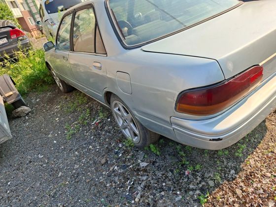 Автомобиль Toyota Carina, с г/н Н707НХ138, 1992г.в., № кузова АТ1707203226.  Рабочее состояние, и комплектность автомобиля не проверялось. Находится в г. Красноярск, данное имущество обращено в доход государства (Документы, ключи отсутствуют). (205/26)