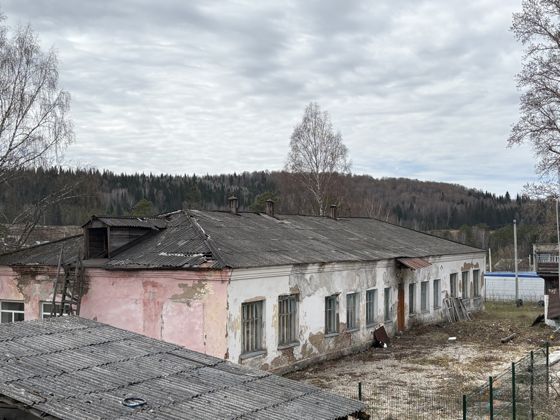 Два нежилых здания (объект 1 и объект 2) на земельном участке. Адрес (местонахождение) объекта: Российская Федерация, Свердловская область, г.о. Красноуфимск, п. Пудлинговый, ул. Уральская, д. 10 (66:52:0000000:1559), Российская Федерация, Свердловская область, г.о. Красноуфимск, п. Пудлинговый, ул. Уральская, стр. 10/1 (66:14:0101040:841)