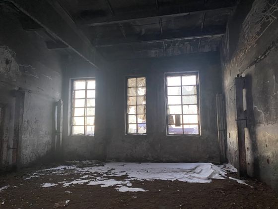 Нежилое здание (Гараж), назначение: нежилое, 1 этаж (в т.ч. подземных 0), с кадастровым номером 75:24:230101:178, площадь 361,7 кв.м, по адресу: Забайкальский край, муниципальный район Шилкинский, городское поселение Шилкинское, г. Шилка, улица Забелина, дом 27а, расположенное на земельном участке, категория земель: земли населенных пунктов, виды разрешённого использования: для эксплуатации и обслуживания гаража, Забайкальский край, р-н Шилкинский, г. Шилка, к/н 75:24:230101:3, пл. 5416 кв.м.