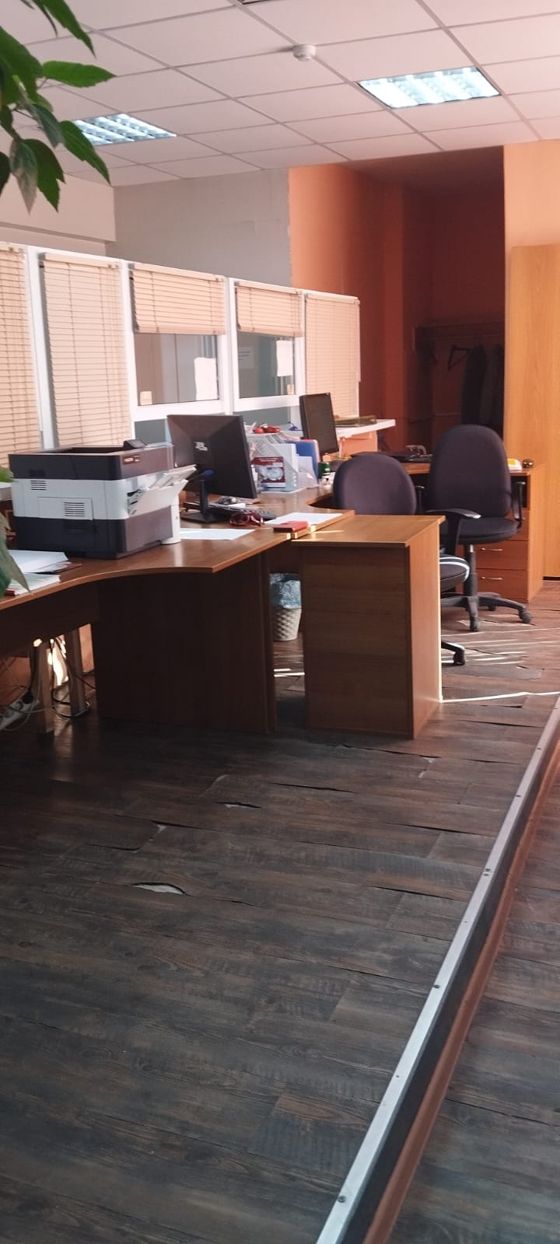 Право на заключение договора аренды муниципального имущества: -  кабинет № 10 и кабинеты первого этажа административного здания,  Сахалинская область, г. ПОРОНАЙСК, ул. Октябрьская, 65