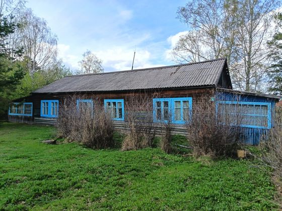 Нежилое здание, расположенное по адресу:Красноярский край,            м.о. Ачинский,  п. Сосновый Бор, ул. Строителей, зд.14