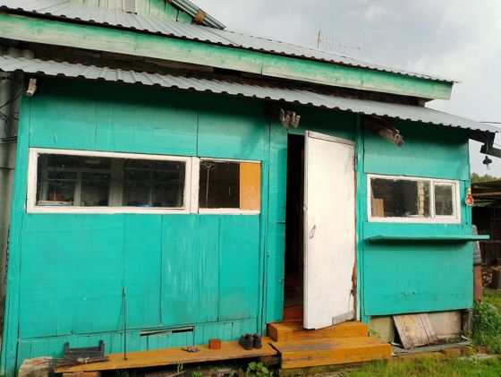 Жилой дом, признанный непригодным для постоянного проживания, расположенный по адресу: Челябинская область, Кунашакский район, с.Нугуманово ул.Молодежная дом 3