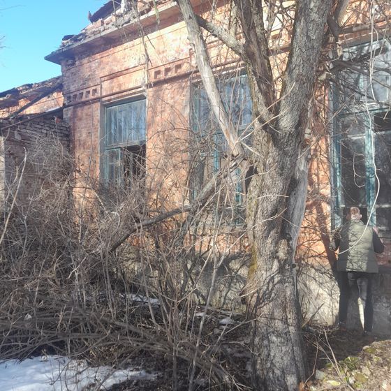 Жилое помещение , назначение: жилое, общей площадью 34,7 кв.м., кадастровый номер 46:32:010103:5567, расположенное по адресу: г. Льгов, ул. Шатохина, д. 32, кв. 9ку