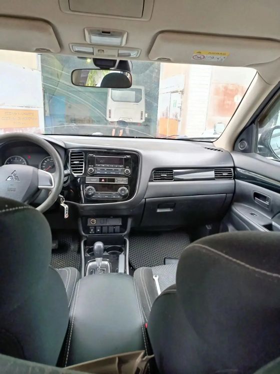 Мицубиси OUTLANDER MITSUBISHI OUTLANDER, идентификационный номер (VIN) Z8TXTGF2WKM031849, год выпуска 2019, цвет кузова (кабины, прицепа) черный, государственный регистрационный знак М401ХА159, паспорт транспортного средства 61 УК 591790 от 30 декабря 2021 года.