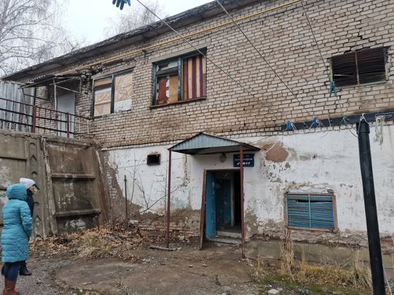 Нежилое 2-х этажное  здание, литер А1, кадастровый номер 02:63:010302:318, расположенное по адресу: г. Белебей,                     ул. Красная, д. 95А