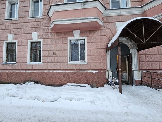 Аукцион в электронной форме по продаже лота: нежилых помещений в жилом доме с кадастровым номером 51:20:0003003:1096, площадью 706,5 кв.м, расположенных по адресу: Мурманская область, МО г. Мурманск, ул. Лобова, д.37
