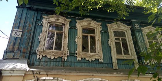 Нежилое здание, назначение: нежилое, общей площадью 245,3 кв.м., количество этажей: 2, в том числе подземных 0, кадастровый номер: 74:25:0304309:114, расположенное по адресу: Российская Федерация, Челябинская область, городской округ Златоустовский, город Златоуст, улица им. В.И.Ленина, дом 35