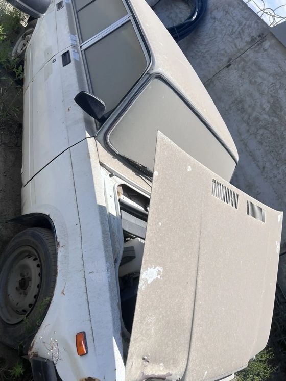 А/м ВАЗ 21074, г/н Р932ВТ30, 2006 г/в, VIN XTA21074062381902, белого цвета. 1 шт