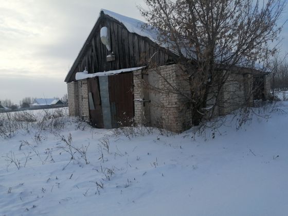 Нежилое здание, общей площадью 80,4 кв.м., кадастровый номер 52:45:0000000:2212, и земельный участок, общей площадью 132,0 кв.м., кадастровый номер 52:45:0170501:757, занятый этим нежилым зданием, расположенные по адресу: Нижегородская область, Сергачский м.о., с. Грибаново, ул.Школьная,  здание 150/3