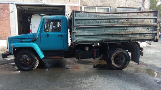 Грузовой самосвал ГАЗ-САЗ-35071