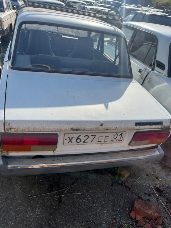 Автомобиль ВАЗ 21074, г/н Х627ЕЕ01. Документы отсутствуют.