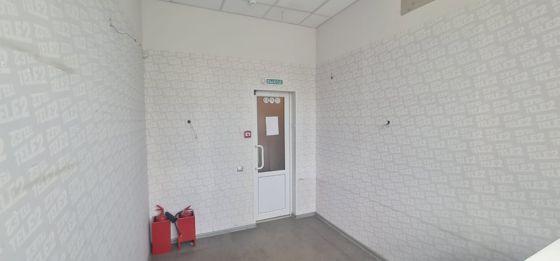 Нежилое помещение, общая площадь 14,71 кв.м., в т.ч. основная площадь 10,7 кв.м, вспомогательная площадь 4,01 кв.м., адрес объекта: Республика Коми, г. Сосногорск, пгт. НижнийОдес, ул. Школьная, д. 4, пом. № 14 на первом этаже поэтажного плана