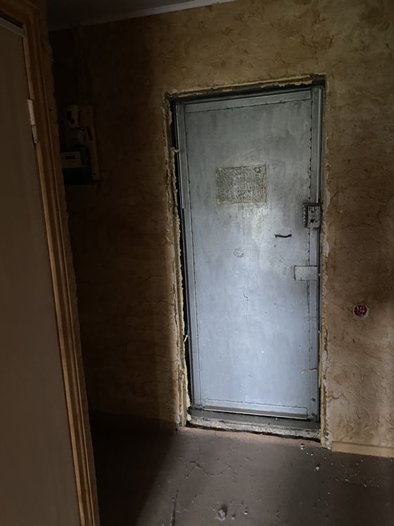Нежилое помещение общей площадью 19,7 кв. м, расположенное по адресу: г. Старый Оскол, микрорайон Студенческий, д. 20