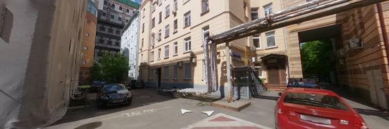 1/2 доли в праве собственности в комнате пл. 19,6 кв.м, по адресу: г. Москва, ул. 4-я Тверская-Ямская, д. 12, стр. 2, кв. 42, ком. 5, к/н: 77:01:0004011:4821