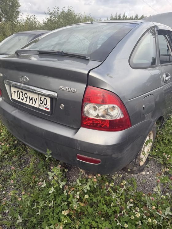Легковые автомобили, 8 штук