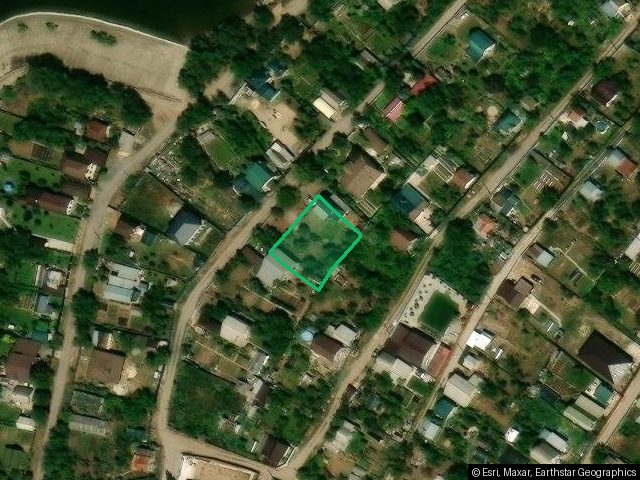 Доля 1/6 в праве общей долевой собственности на земельный участок (категория земель: земли населенных пунктов, виды разрешенного использования: земли под садоводство), кадастровый номер 34:35:020102:1171, площадью 666 кв.м +/-9, по адресу: Волгоградская обл., г. Волжский, СНТ “Цветущий сад”, ул. Яблоневая, участок 19.
Доля 1/6 в праве общей долевой собственности на здание (жилой дом, кол-во этажей 2), кадастровый номер: 34:35:020102:5369, обшей площадью 50 кв.м., по адресу: Волгоградская обл., г