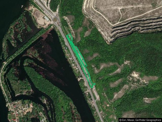 Имущество ООО «Горный Холод», частично находящееся в залоге АО АКБ «ГАЗБАНК», Лот 1: Земельный участок, категория земель: земли населенных пунктов, разрешенное использование: для размещения промышленных объектов, площадь: 24 555 кв.м.; адрес (местоположение) объекта: Самарская область, г. Самара, Красноглинский район, по Красноглинской ж/д ветке, кадастровый (или условный) номер: 63:01:0304001:3.
На земельном участке расположены здания, сооружения, движимое и недвижимое имущество, в т.ч. орг. те
