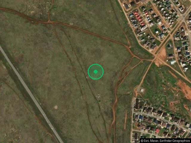 -Земельный участок площадью 563 кв. м., кадастровый номер: 56:44:0201005:162; расположенный по адресу: обл. Оренбургская, г. Оренбург, п. Ростоши, с/т «Магистраль», земельный участок №19; категория земель: Земли населенных пунктов; вид разрешенного использования: для сельскохозяйственного использования
-Здание (жилой дом), назначение: жилой дом, площадь 25.8 кв.м. Адрес: Оренбургская область, г.Оренбург, п.Ростоши, с.т. "Магистраль", дом № 19, Кадастровыий номер 56:44:0201003:15387.
Начальная це