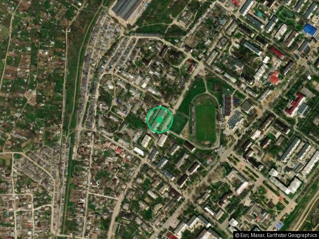 1/4 доля в праве на комнату, кадастровый номер: 90:19:010103:3235, площадь: 12,3кв.м., адрес (местонахождение): Республика Крым, г. Керчь, ул. Льва Толстого, д. 39, к. 26.