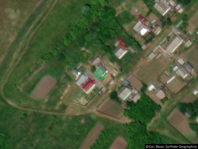 Жилое здание с кад. номером: 13:08:0412001:450, площадью 52 кв.м.. по адресу: Республика Мордовия, р-н. Зубово-Полянский, п. Дубитель, ул. Полевая, д. 3 и находящийся под ним земельный участок площадью 1230 кв.м. с кад. номером: 13:08:0412001:138, по адресу: Республика Мордовия, Зубово-Полянский район, п. Дубитель, ул. Полевая, д 3, категория земель: земли населенных пунктов