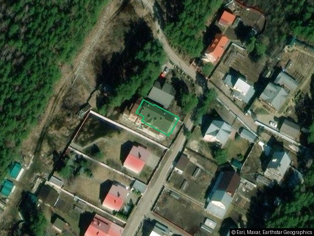 Здание жилое и земельный участокЗдание, жилое, с кадастровым номером: 33:22:034012:407 площадью 450 кв.м., и земельный участок с кадастровым номером: 33:22:034012:166, площадью 1094 кв.м., расположенный по адресу: Владимирская область, г. Владимир, ул. Ладожская, д. 31.