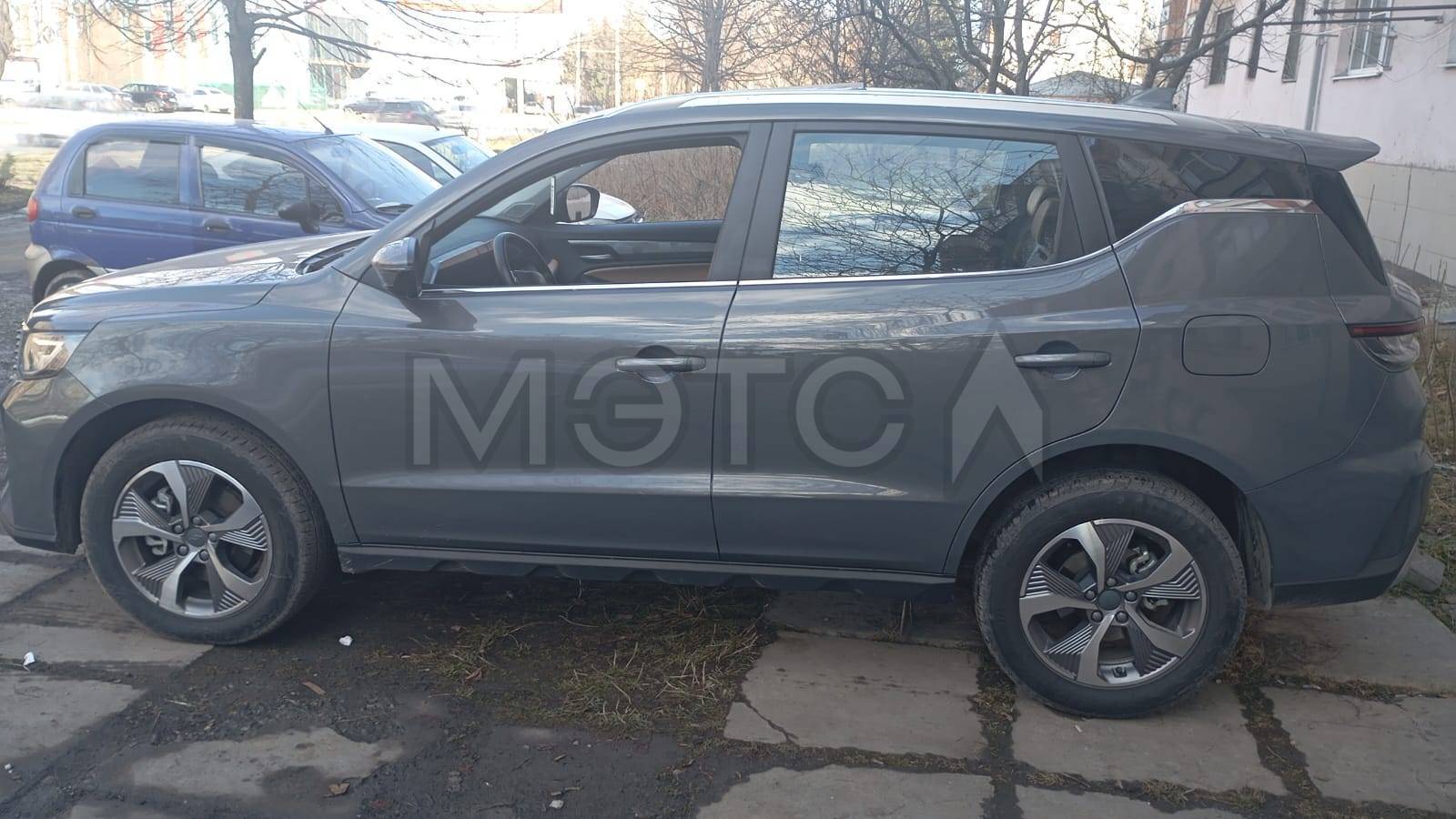 Легковой универсал, марка: LIVAN, модель: X6PRO, год изготовления: 2023 г.в., цвет: серый, VIN: LLV5C3B24P0501402, ПТС: 1643 02098882218, г/н: H847TУ15, модель двигателя: PAGB0024839, тип двигателя: бензиновый, мощность двигателя, л. с. (кВт): 146.8 (108), рабочий объем двигателя, куб. см: 1499, шасси (рама) № отсутствует, кузов №: LLV5C3B24P0501402, экологический класс: 6, разрешенная максимальная масса: 1895 кг, масса без нагрузки: 1574 кг Вид права: собственность. Субъект права: Ефремов В.В. 