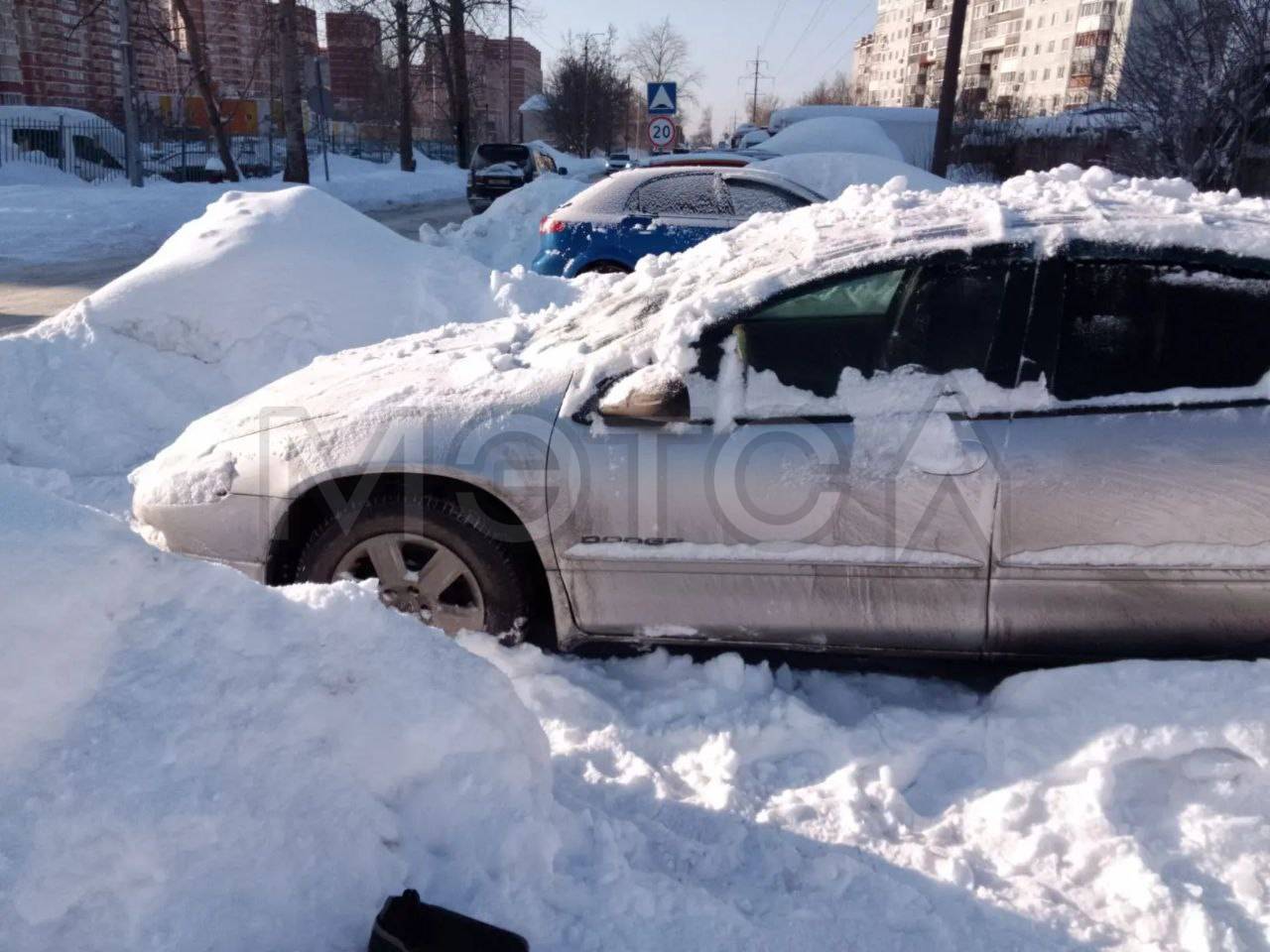 Транспортное средство — легковой автомобиль Dodge Intrepid, 2000 года выпуска, VIN 2B3HD46R4YH406747, цвет кузова — серебристый; выявлены неисправности двигателя неустановленного характера, требующие дополнительной диагностики.
Порядок ознакомления с имуществом должника:
С имуществом по лоту № 1 можно ознакомиться по адресу Ульяновская обл., Инзенский р-н, с. Репьевка, ул. Конечная, д. 5 по предварительной записи у организатора торгов по телефону +79170521392.