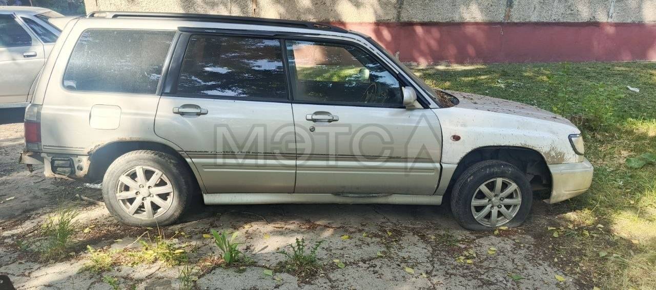 Автомобиль Марка - SUBARU; Модель – FORESTER; Год изготовления – 1998; номер кузова - SF5-074796.
Машина не на ходу. Застучал двигатель (ej202). Автоматическая коробка требует ремонта. Аккумулятор снят (умер). Левая сторона переварена (крыло, задняя арка, пороги, стакан). Стартер снят (сломан). На лобовом трещины. Правая сторона требует переварки порога, крыла, возможно заднего стакана.
Возможно наличие иных недостатков, в том числе и скрытых.
Порядок ознакомления с имуществом должника:
Машина н