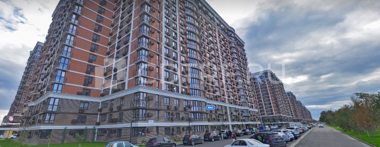 Недвижимое имущество (трехкомнатная квартира 69,00 кв.м.), расположенное по адресу:Российская Федерация, Краснодарский край, город Краснодар, ул. им. Ивана Беличенко, д. 90, корпус 3, кв. 101, кадастровый номер 23:43:0106012:47439. Характеристики имущества: ключи от входной двери отсутствуют, доступ ограничен, состояние имущества неизвестно. Имущество обременено залогом в пользу залогового кредитора - Банк ВТБ (ПАО).
С лотом №1 можно ознакомиться по месту его нахождения: г Краснодар, ул им. Иван