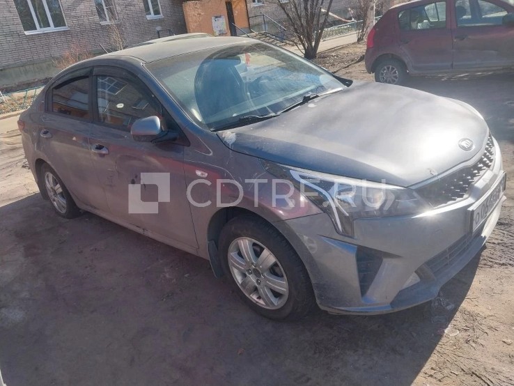 Транспортное средство: KIA RIO, Идентификационный номер (VIN номер): Z94C241BBMR203093, Год выпуска: 2020 гос.номер О064ВН29.
Кузов: Имеются следы эксплуатации. Сколы и царапины. Разбито лобовое стекло попаданием камней на гравийной дороге. Расколот задний бампер, вмятина на крышке багажника, задний светоотражатель вмят. Оторван правый и левый передние подкрылки. Сколы на капоте.. Разбит молдинг переднего бампера. Вмятина на крыше над водительским местом. Вмятина на заднем правом крыле. Содрана