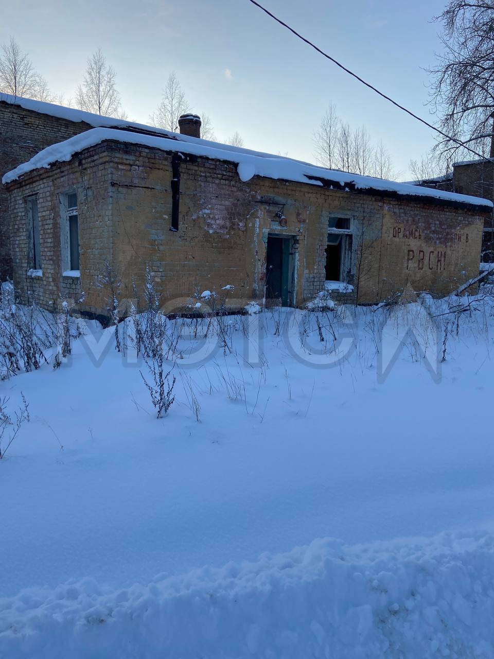 здание, 78 кв.м., Пермский край, ЗАТО Звездный, ул. Военный городок 3, здание 7, корпус 1 (59:41:0000000:14)
Порядок ознакомления с имуществом должника:
Ознакомление Заявителей, Претендентов с реализуемым имуществом, документами к нему, производится с момента публикации настоящего сообщения о торгах по день завершения срока на подачу заявок на участие в торгах, по адресу: 614002 г. Пермь, ул. Чернышевского д. 39, кв. 228, письменную заявку на ознакомление с имуществом. В заявке на ознакомление о