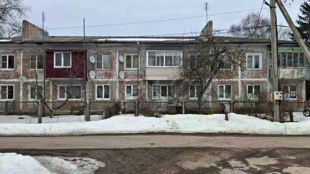 1/4 доля в праве общей долевой собственности на квартиру площадью 41,5 кв.м., назначение: жилое, по адресу
(местонахождение): Россия, обл Калужская, р-н Бабынинский, п. Газопровод, ул Новая, дом 8, квартира 2,
кадастровый (условный) номер: 40:01:070602:507
Порядок ознакомления с имуществом должника:
С имуществом, являющимся предметом торгов, можно ознакомиться с момента публикации сообщения о продаже и до окончания приема заявок, предварительно согласовав дату, время и место по электронной почте