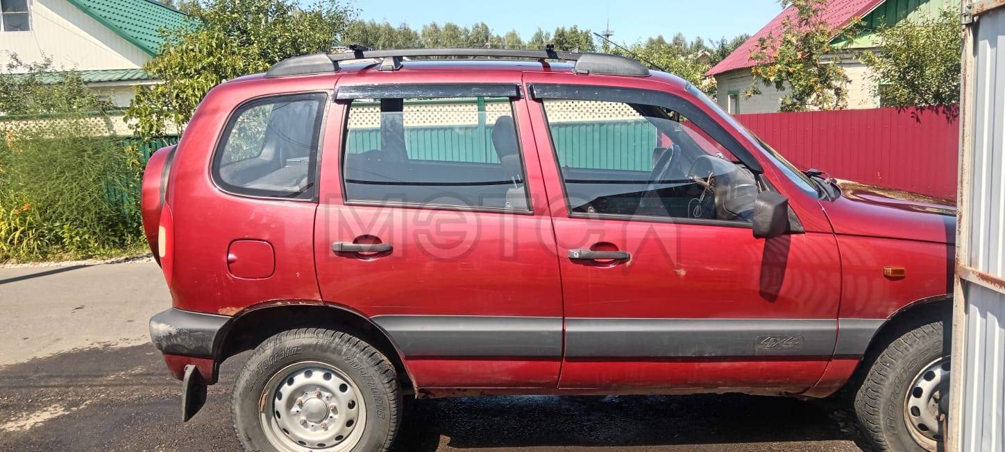 Транспортное средство (автомобиль), марка, модель CHEVROLET NIVA 212300, 2008 года выпуска, VIN -X9L21230080249645, наименование – легковой, модель, № двигателя – 2123 0261285, цвет – ярко – красный металлик, мощность двигателя – 79.6 л.с., тип двигателя – бензиновый (состояние автомобиля удовлетворительное: повреждена левая задняя дверь, не работает кондиционер, имеются сколы и ржавчина).
Имущество приобретено в период брака по возмездным сделкам, является общей совместной собственностью Должни