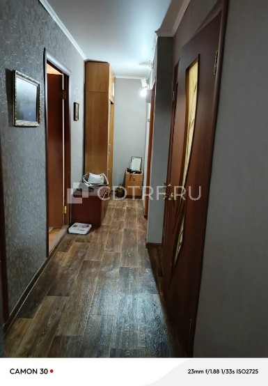 1/4 доли в праве собственности на жилое помещение (квартиру), кадастровый (условный) номер 30:03:100101:2486, адрес (местонахождение): Россия, обл Астраханская, р-н Енотаевский, с. Никольское, В. Шуваева, дом 16, квартира 15; площадь – 50,6 кв.м.
С имуществом можно познакомиться в течение всего периода приема заявок в рабочее время с 09:00 до 18:00 (за исключением выходных и праздничных дней) по месту нахождения имущества по предварительной заявке по тел. +79173312097 . Вопросы по e-mail: au@bra